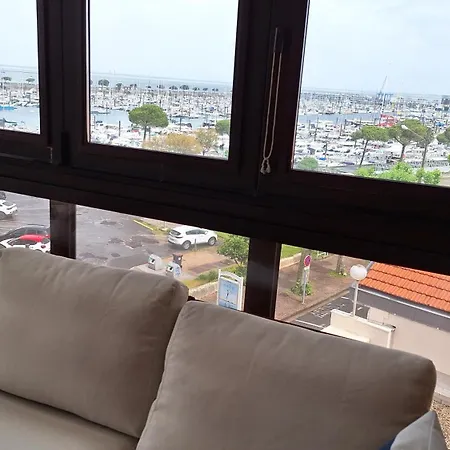 Vaste Avec Vue Sur Le Port De Plaisance Apartmán